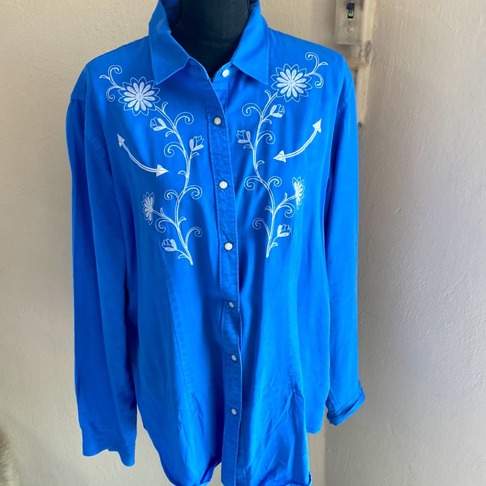 Panhandle Blue Embroidery Pearl Snap Blouse